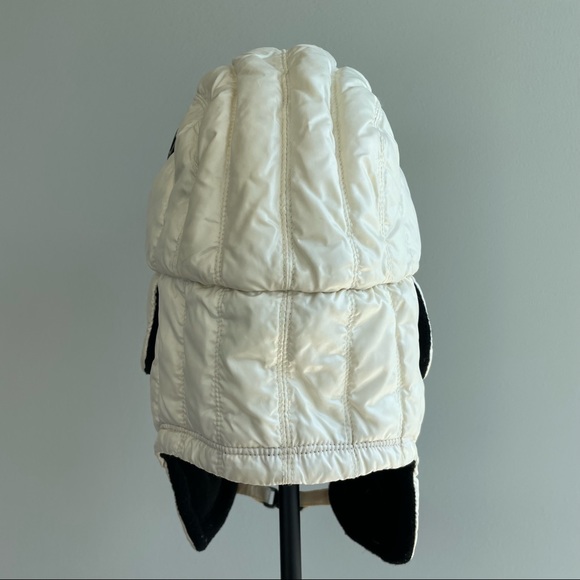 Moncler hat - Picture 3 of 12